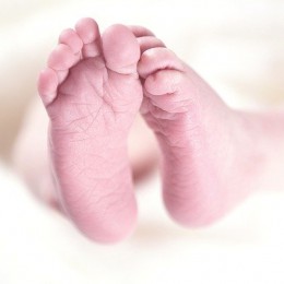 baby feet